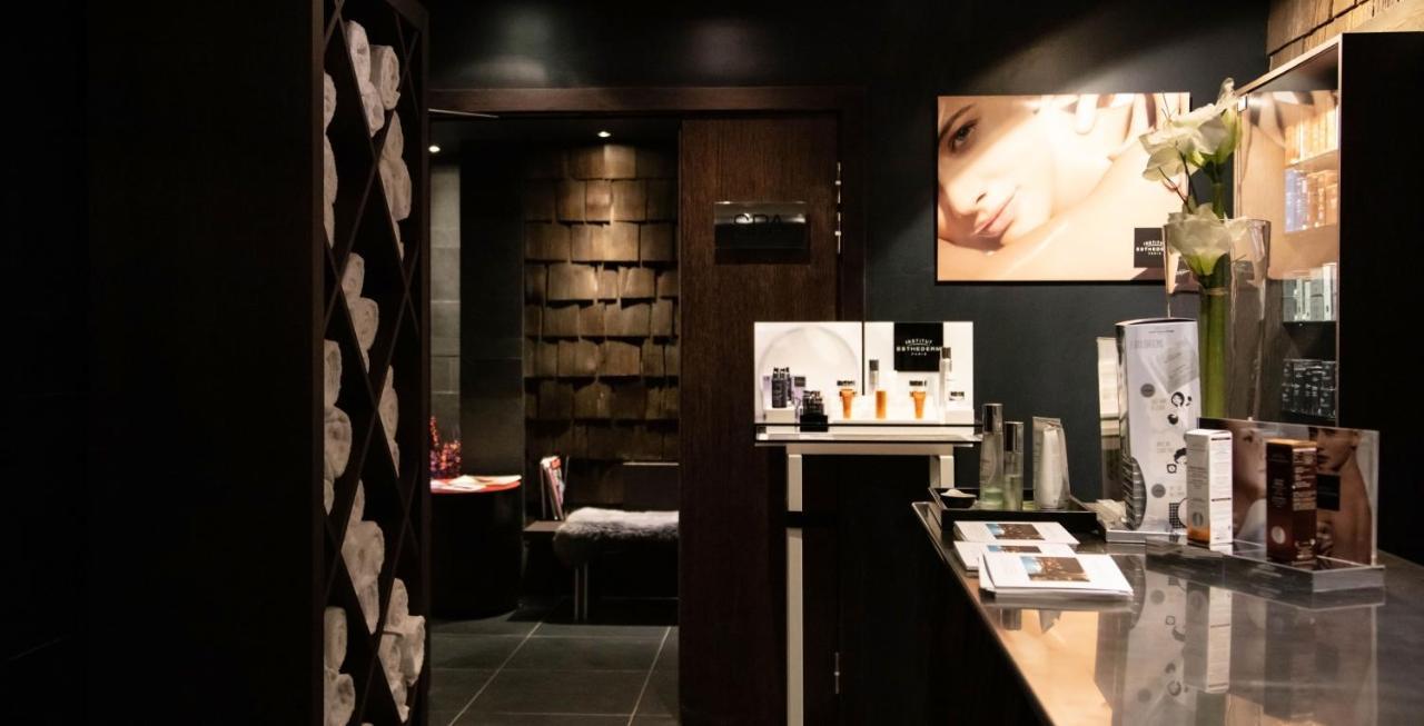 Avenue Hotel 4*