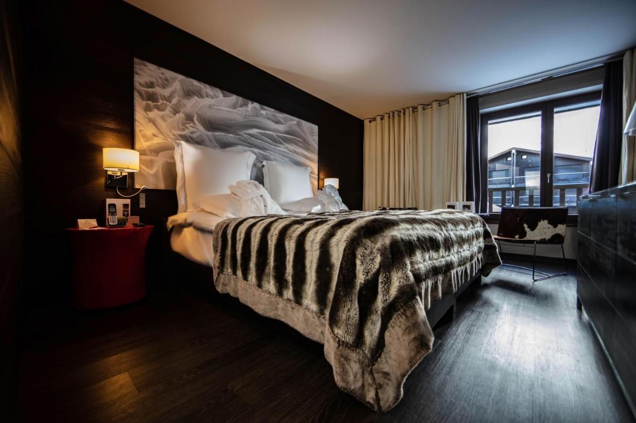 Avenue Hotel